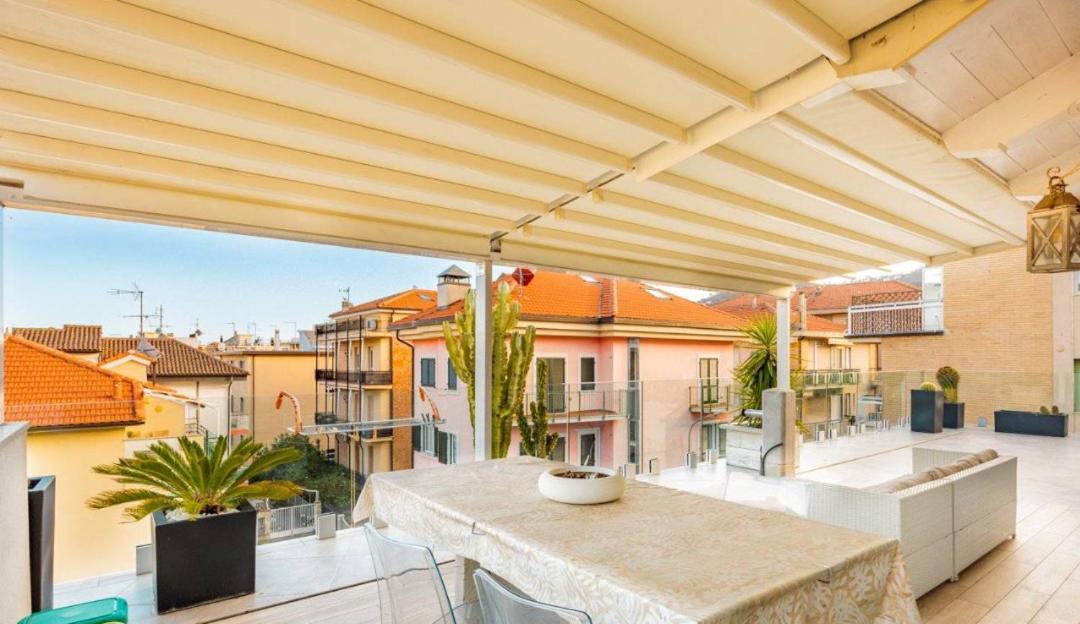 Appartamento Spotorno Con Ampio Terrazzo Attrezzato Anche Con Angolo Cottura Eksteriør bilde