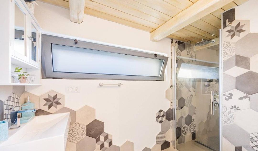Appartamento Spotorno Con Ampio Terrazzo Attrezzato Anche Con Angolo Cottura Eksteriør bilde